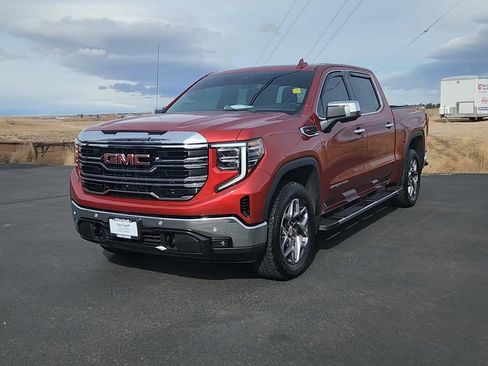 Used 2024 GMC Sierra 1500 SLT w/ SLT Premium Plus Package image 4