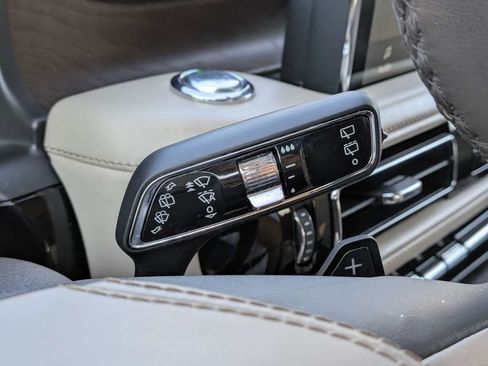 Certified 2021 Lincoln Aviator Reserve w/ Equipment Group 201A RWD image 25