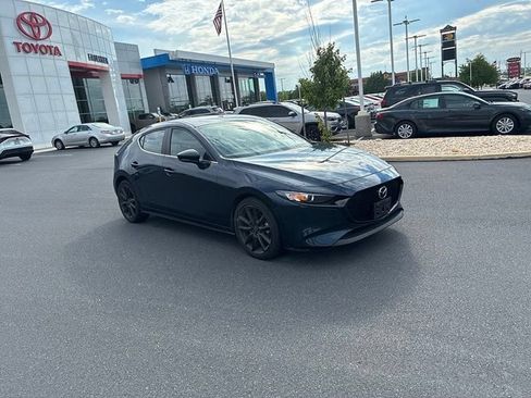 Used 2024 MAZDA MAZDA3 s FWD image 2