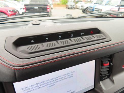 New 2026 Ford Bronco Raptor AWD/4WD image 17