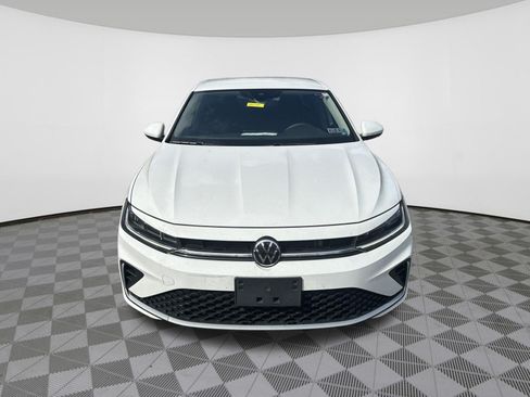 Used 2025 Volkswagen Jetta S FWD image 3