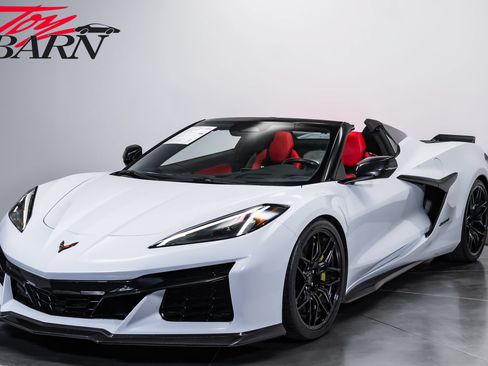 Used 2024 Chevrolet Corvette Z06 w/ Stealth Interior Trim Package RWD image 1