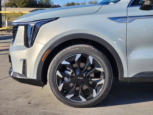 New 2026 Kia Sorento EX w/ EX Premium Package FWD image 5