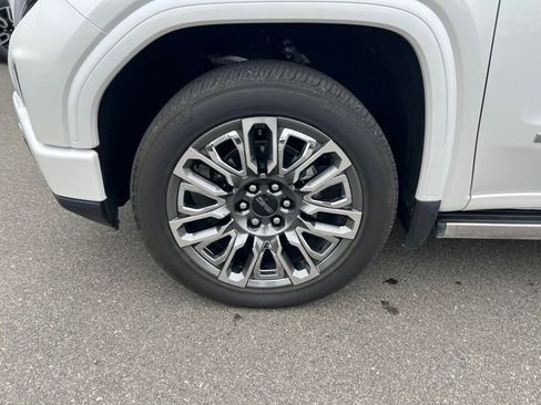 Certified 2024 GMC Sierra 1500 Denali Ultimate image 24