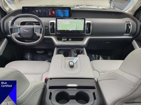 Certified 2025 Ford Expedition Platinum AWD/4WD image 31
