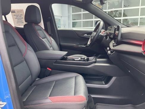 Used 2025 Chevrolet Equinox RS w/ Safety and Technology Package AWD/4WD image 9