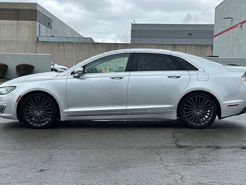 Used 2018 Lincoln MKZ Reserve image 9