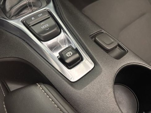 Used 2022 Chevrolet Camaro LT image 30