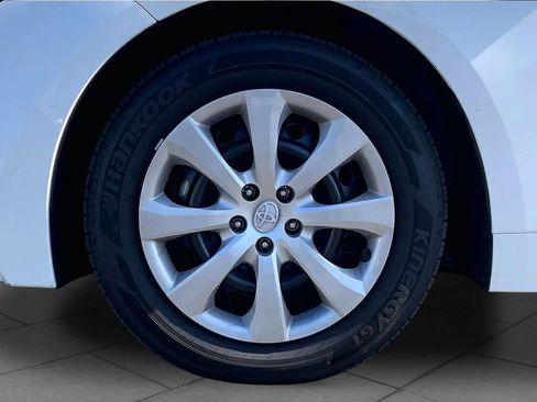 Certified 2025 Toyota Corolla LE FWD image 10