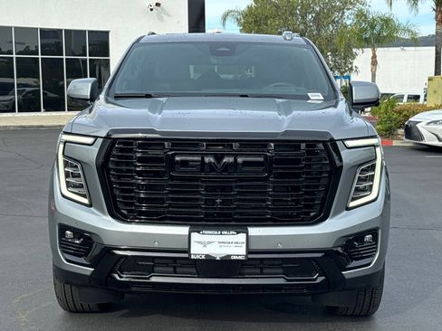 New 2026 GMC Yukon Denali w/ Denali Reserve Package AWD/4WD image 5