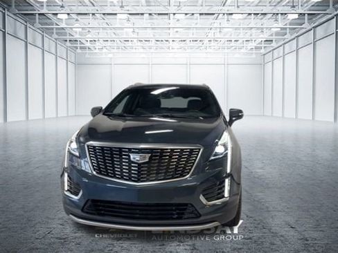 Used 2021 Cadillac XT5 Premium Luxury image 2