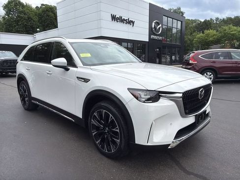 Certified 2024 MAZDA CX-90 Plug-In Hybrid w/ Premium Plus AWD/4WD image 2