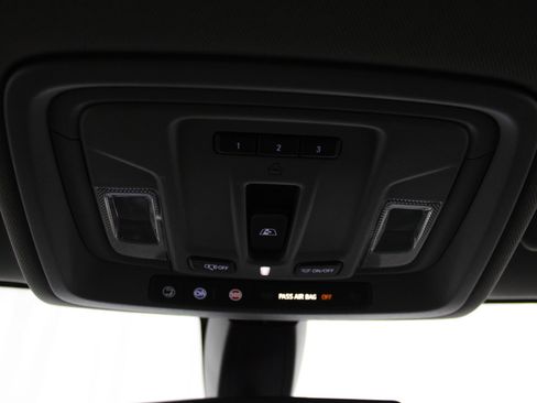 Used 2019 Chevrolet Silverado 1500 RST AWD/4WD image 33