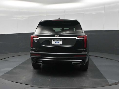 Used 2024 Cadillac XT6 Premium Luxury w/ Technology Package AWD/4WD image 8