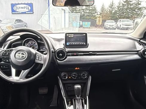 Used 2016 Scion iA FWD image 15