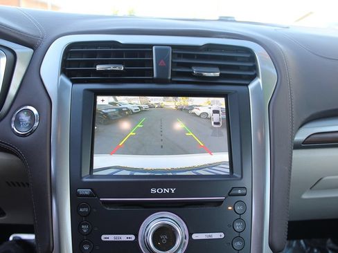 Used 2017 Ford Fusion Platinum FWD image 29