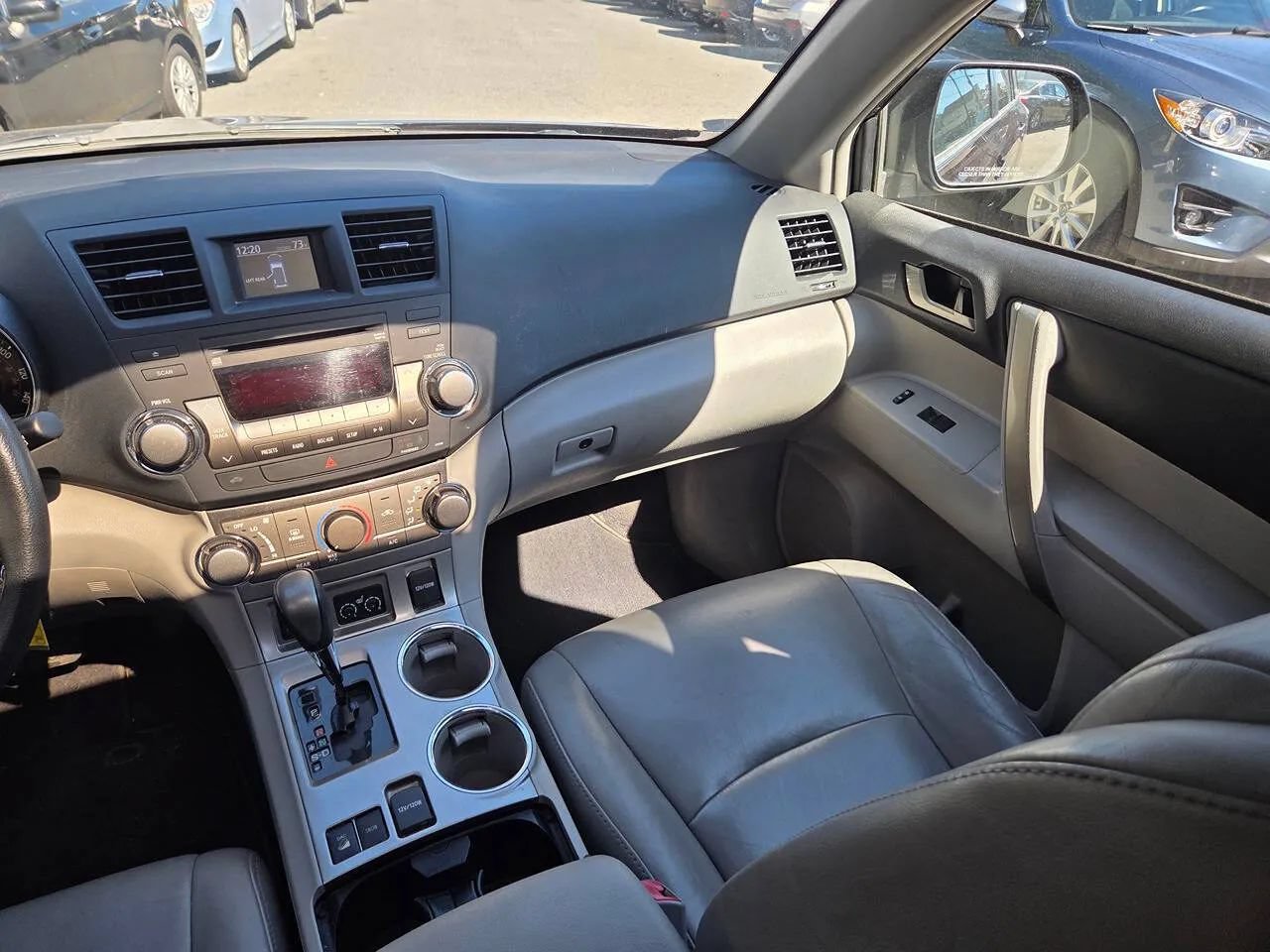 Used 2012 Toyota Highlander SE w/ Tow Pkg AWD/4WD image 50