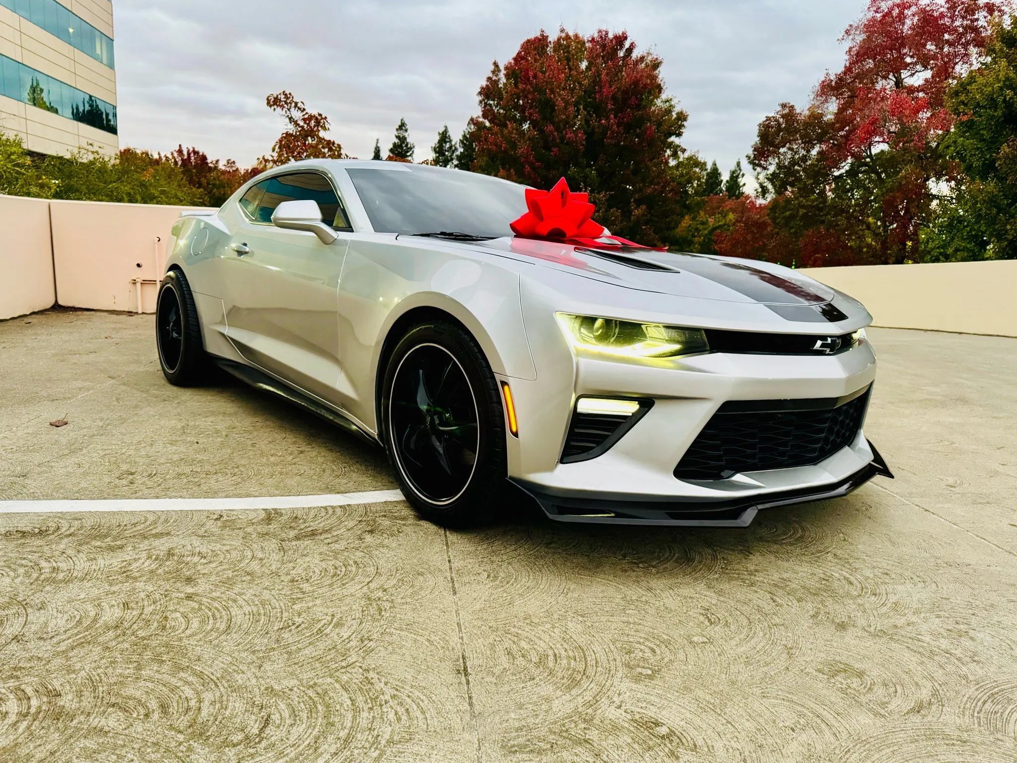 Used 2016 Chevrolet Camaro SS RWD image 12