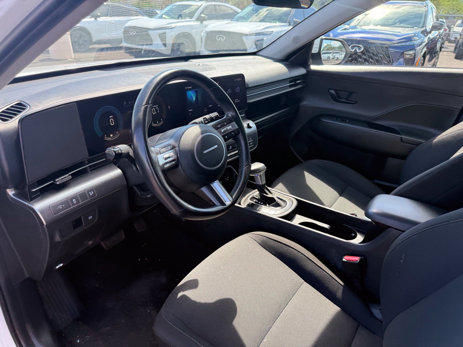 Used 2025 Hyundai Kona SEL FWD image 14