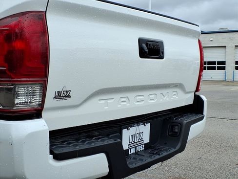 Used 2016 Toyota Tacoma SR w/ SR Convenience Package image 35