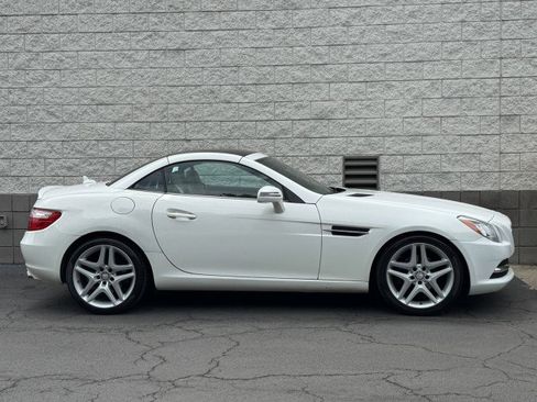 Used 2015 Mercedes-Benz SLK 250 image 16