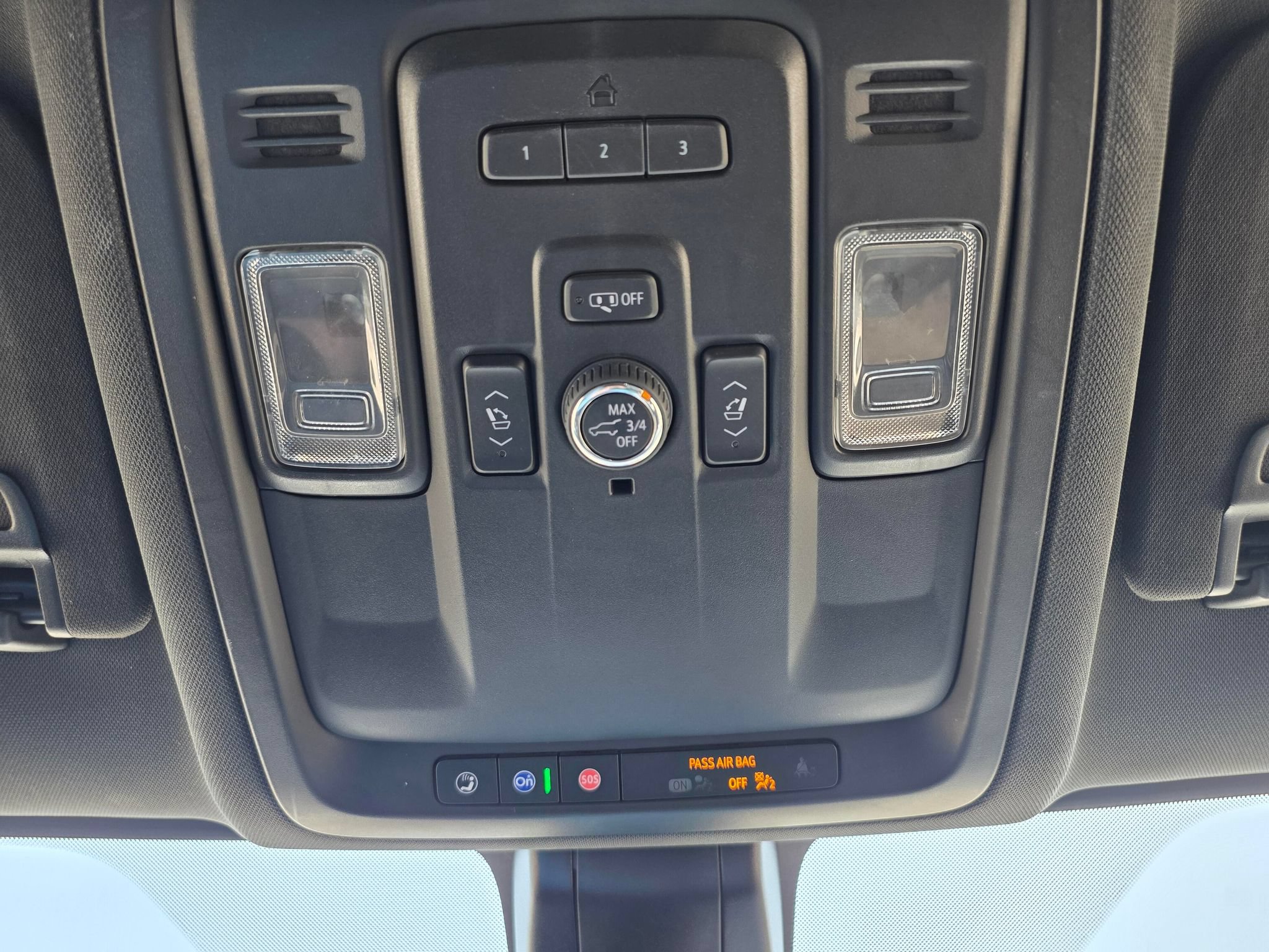 Used 2021 Chevrolet Tahoe Premier AWD/4WD image 20