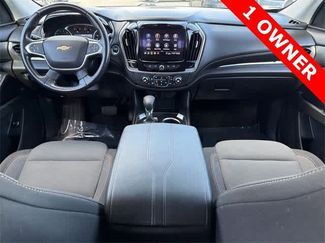 Used 2021 Chevrolet Traverse LT video 2