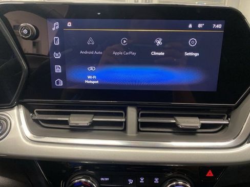 New 2025 Chevrolet Trax LT w/ Driver Confidence Package image 15