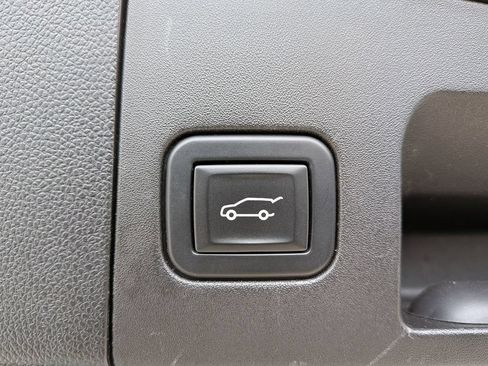 Used 2023 Cadillac XT4 Sport w/ Cold Weather Package AWD/4WD image 31