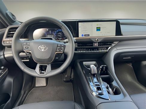 Certified 2026 Toyota Crown Signia w/ Advanced Technology Package AWD/4WD image 13