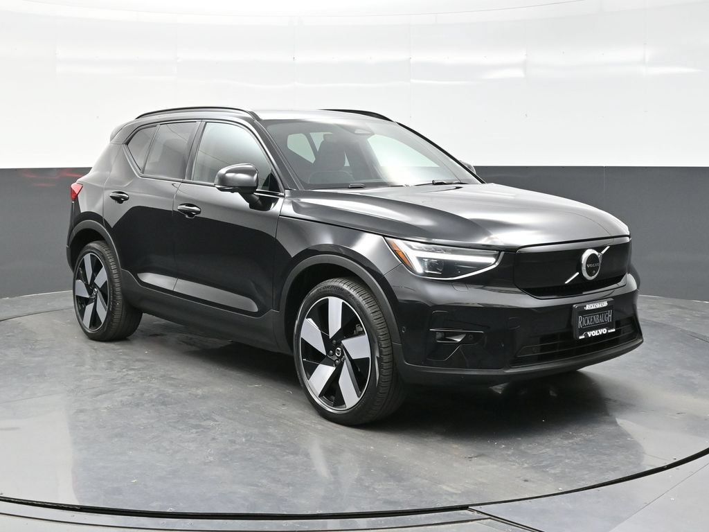Used 2023 Volvo XC40 Recharge Ultimate w/ Protection Package Premier AWD/4WD image 1