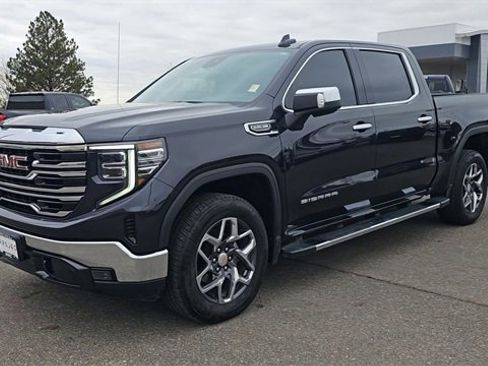 Used 2023 GMC Sierra 1500 SLT w/ SLT Premium Package image 4
