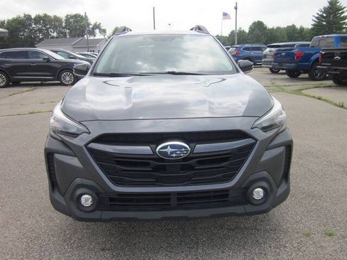 Used 2023 Subaru Outback Premium AWD/4WD image 8