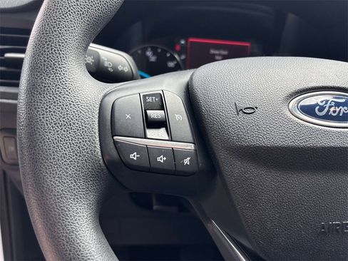 Used 2022 Ford Escape SE image 20