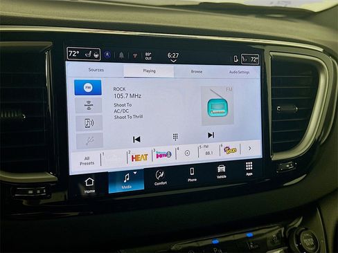 New 2026 Chrysler Voyager LX image 13