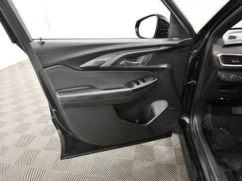 Used 2021 Chevrolet TrailBlazer RS w/ Convenience Package FWD image 13