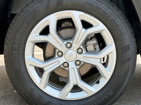 Used 2024 Jeep Compass Latitude AWD/4WD image 20