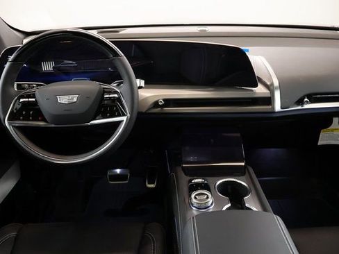 New 2026 Cadillac Vistiq Sport image 12