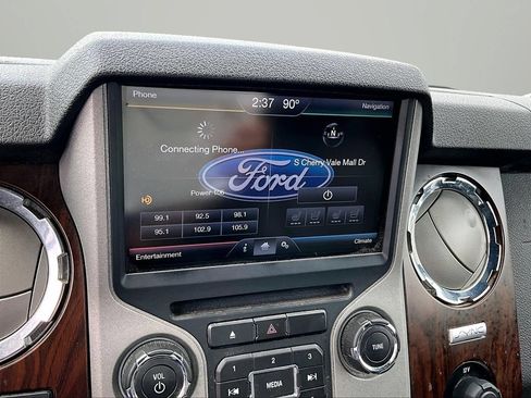 Used 2015 Ford F250 Lariat w/ Lariat Ultimate Package AWD/4WD image 21
