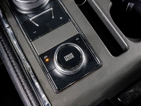 Used 2020 Ford Expedition XLT w/ Equipment Group 202A image 24