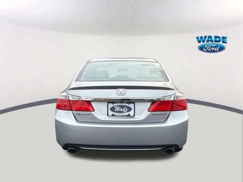 Used 2015 Honda Accord Sport image 6