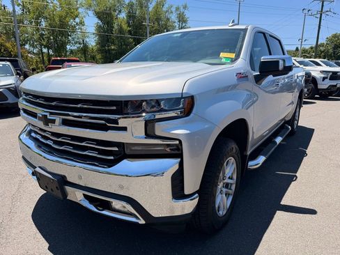 Used 2020 Chevrolet Silverado 1500 LTZ w/ LTZ Plus Package AWD/4WD image 2