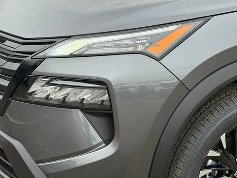 New 2026 Nissan Rogue SV image 9