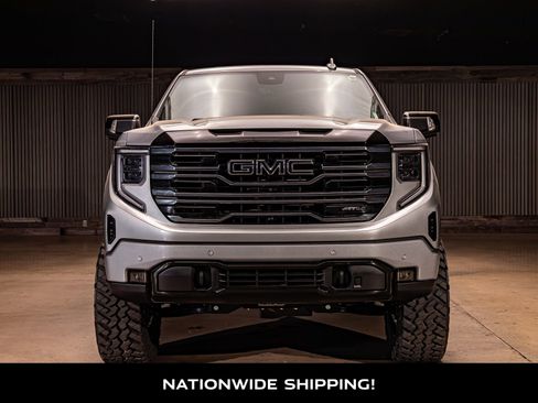 Used 2025 GMC Sierra 1500 AT4 w/ Technology Package image 4