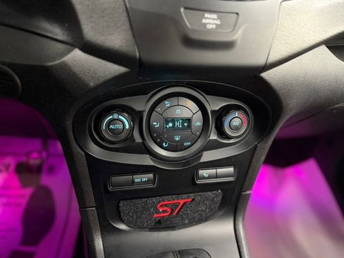 Used 2017 Ford Fiesta ST image 21