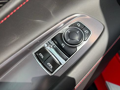 Used 2025 Chevrolet Corvette E-Ray w/ Stealth Interior Trim Package AWD/4WD image 17