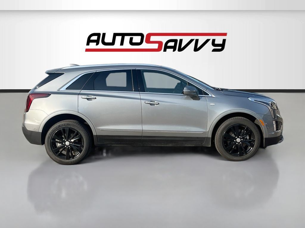 Used 2025 Cadillac XT5 Premium Luxury w/ Technology Package AWD/4WD image 8
