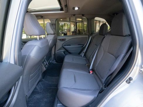Certified 2025 Subaru Forester Premium AWD/4WD image 16