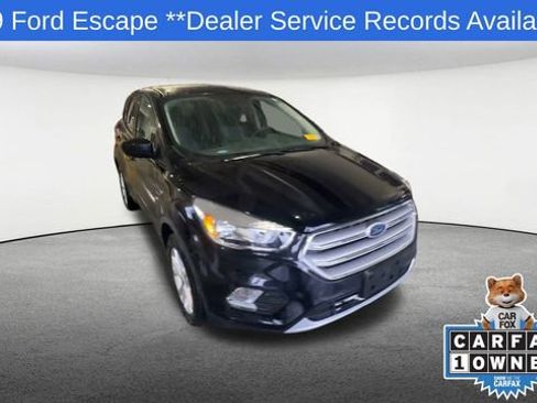 Used 2019 Ford Escape SE image 2