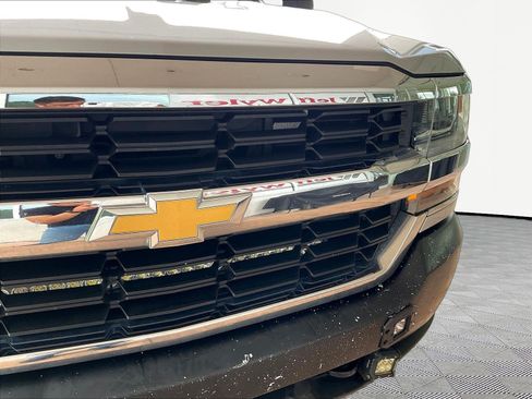 Used 2018 Chevrolet Silverado 1500 LT w/ All Star Edition AWD/4WD image 31